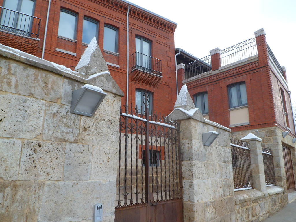 Emebed Posada Castrojeriz Exteriör bild