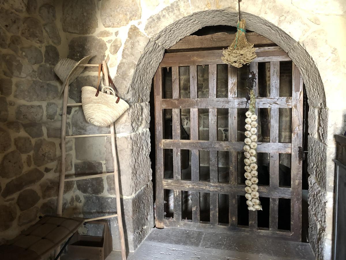 Emebed Posada Castrojeriz Exteriör bild
